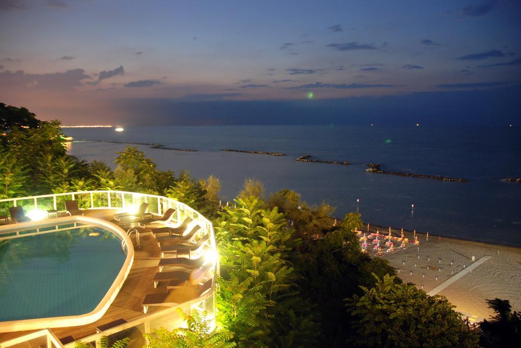 Hotel Sans Souci Gabicce Mare Exterior photo